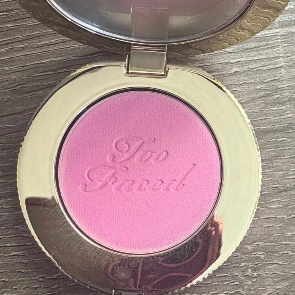 Too Faced Cloud Crush Blush in Candy Clouds